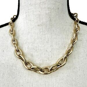 💛Graduated Oval Link Gold Tone Necklace